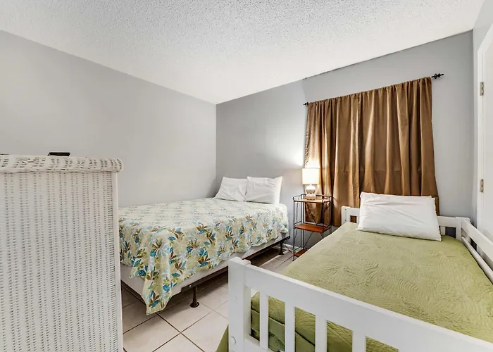 Plantation East #2314
