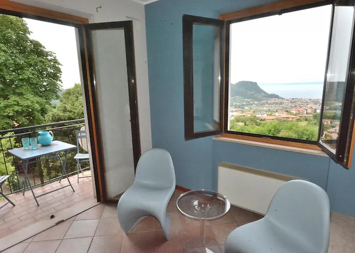 Apartment Montegolo Four With Pool And Lake View