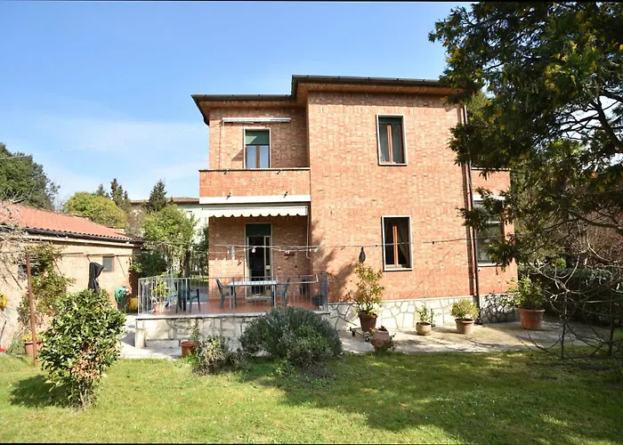 MARIA HOLIDAY HOMES La Pineta di Sinalunga