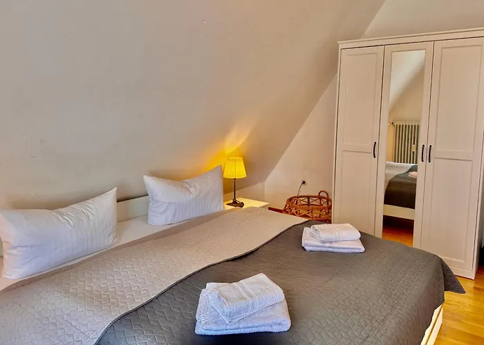 Gemütliche Ferienwohnung Nesco mit eingezäunten Garten