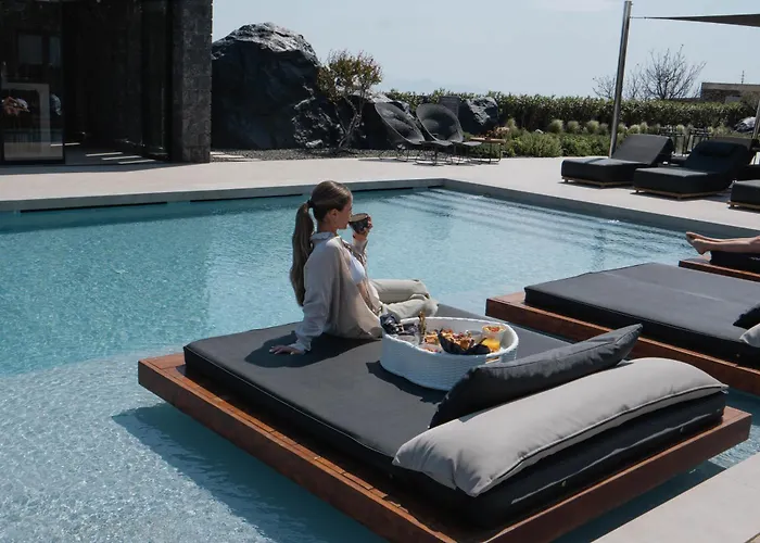Santanna Luxury Suites