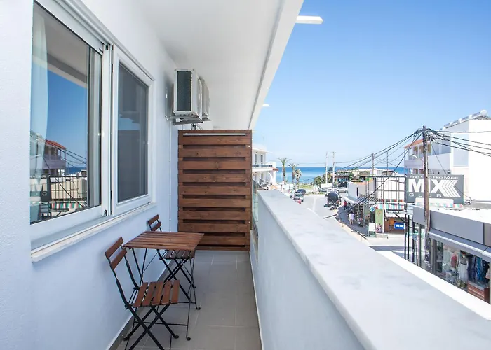 Atma Beach Rooms&Suites