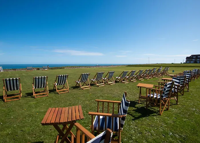 Beach House Hotel