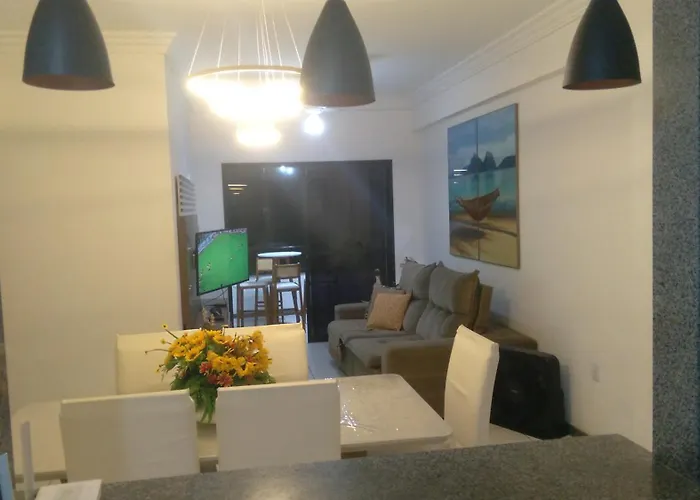 apartamento em edifício de frente para o mar na praia do morro Guarapari