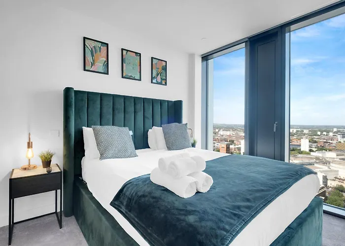 The Mercian By Your Perfect Stay Birmingham - 24-Hour Reception & Gym