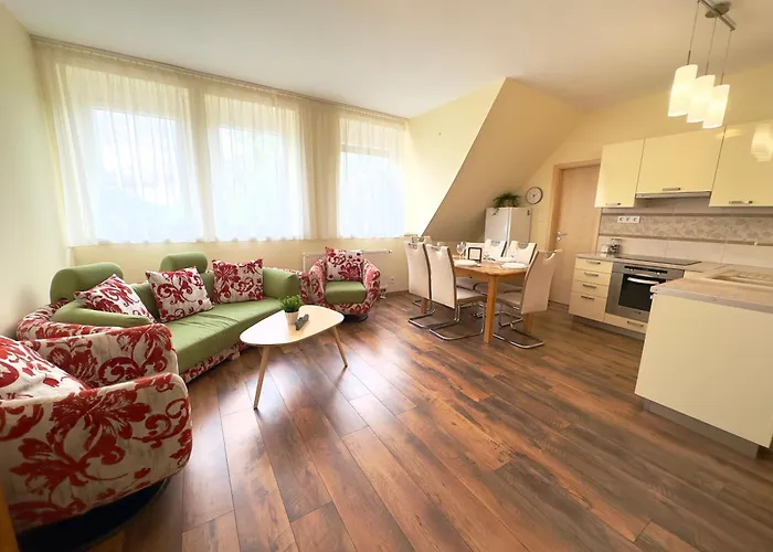 Strand Apartmanok