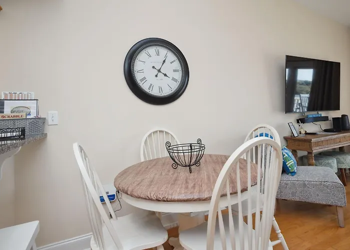 Sea Tales By Oak Island Accommodations