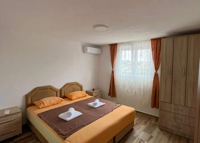 Apartmani Mina