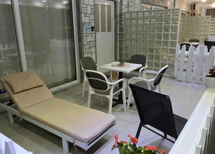 Suncoast Rooms Saranda Near Port & Beach