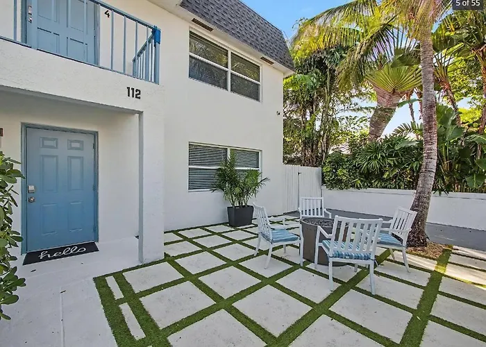 Pet Friendly Beach Condo With Hot Tub And Firepit