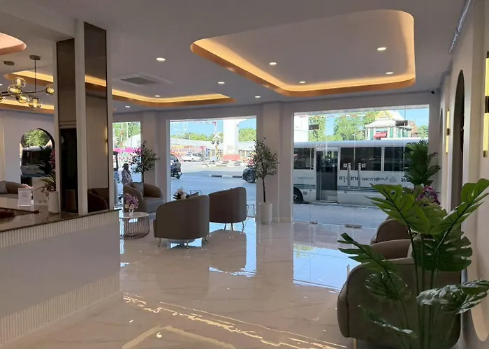 Lopburi Sity Hotel โรงแรมลพบุรี ซิตี้