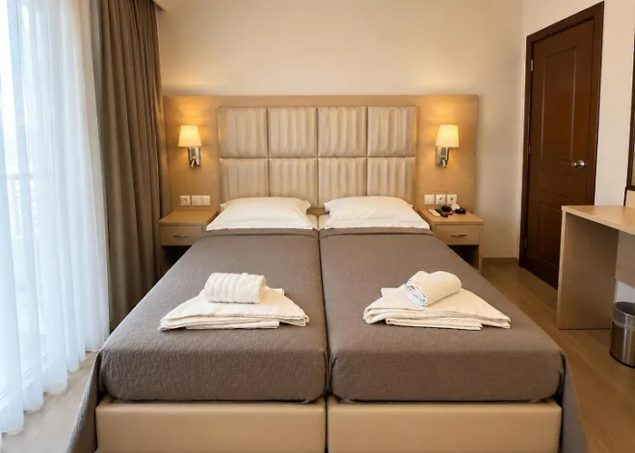 Hotel Avra