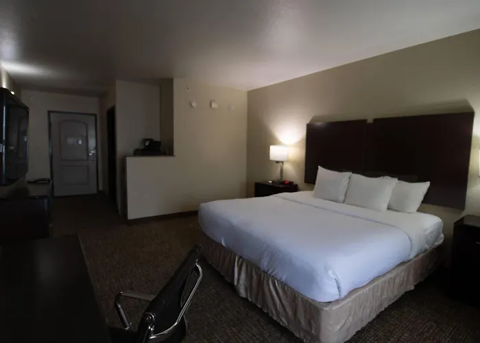Comfort Inn & Suites San Bernardino