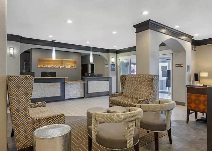 Best Western South Plains Inn & Suites
