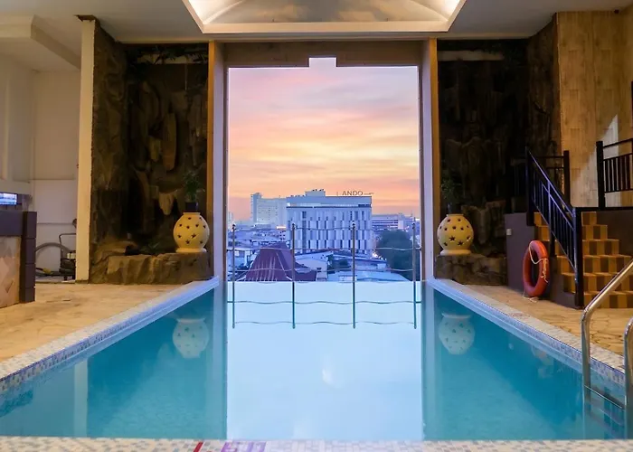 Harmoni Suites Hotel