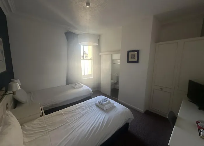 West Rocks Hotel