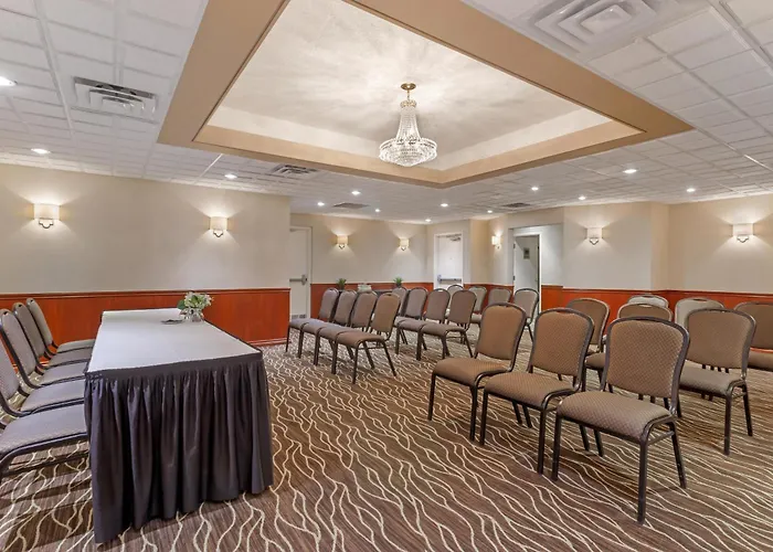 Best Western Plus The Arden Park Hotel