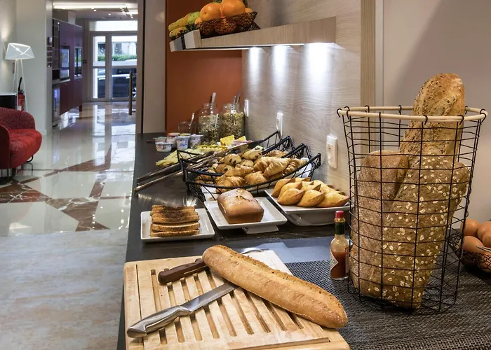 Mercure Paris Pont De Levallois Neuilly