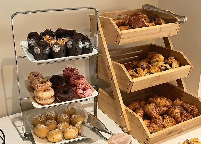 La Dolce Vita Hotel