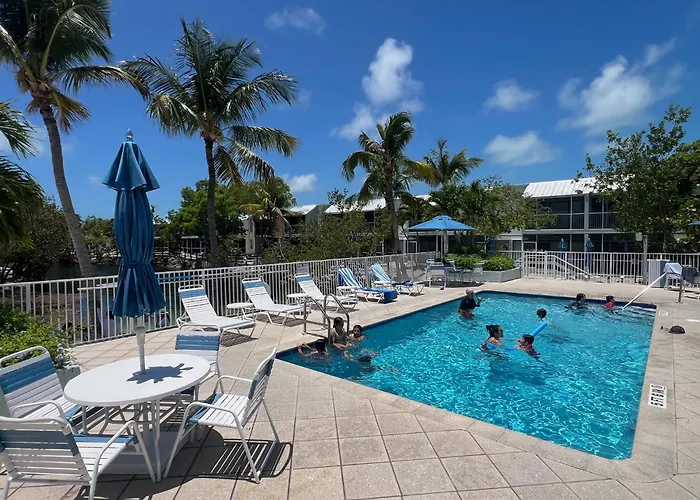 Full Time Lic Mgr - Modern Oceanfront Condo! Beautiful Ocean Views! Beach Resort! 2 King Beds!