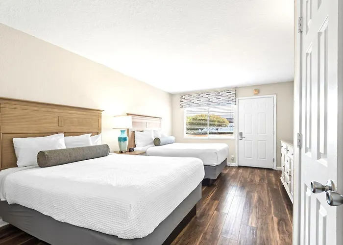Club Destin Condos