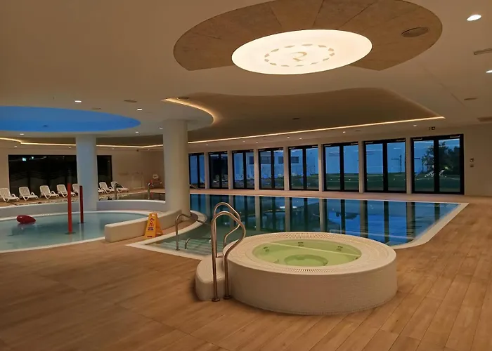 Mazowiecka Apartments Close To The Beach Access To Swimming Pool, Sauna & Jacuzzi, Parking By Noclegi Renters