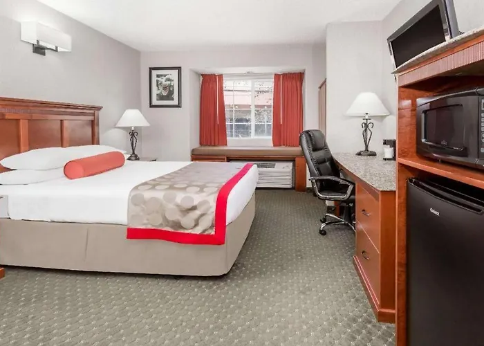 Ramada By Wyndham Frisco