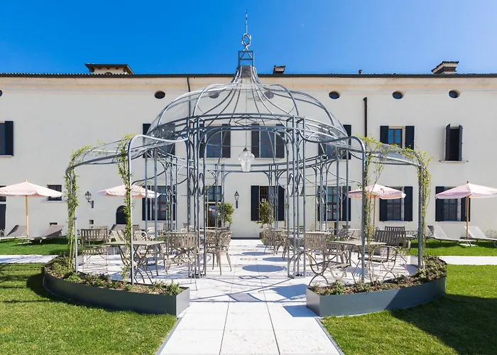 Qc Grand Hotel Villa Arzaga Garda Spa & Golf