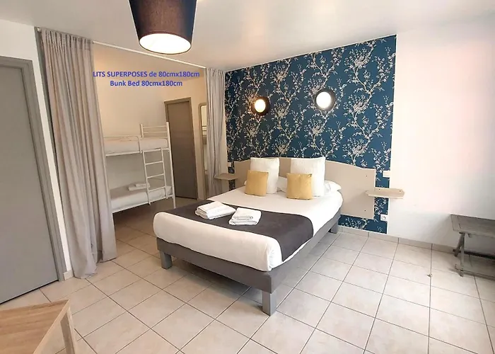 Logis Hôtel La Rosière----Situé entre BAYEUX et ARROMANCHES
