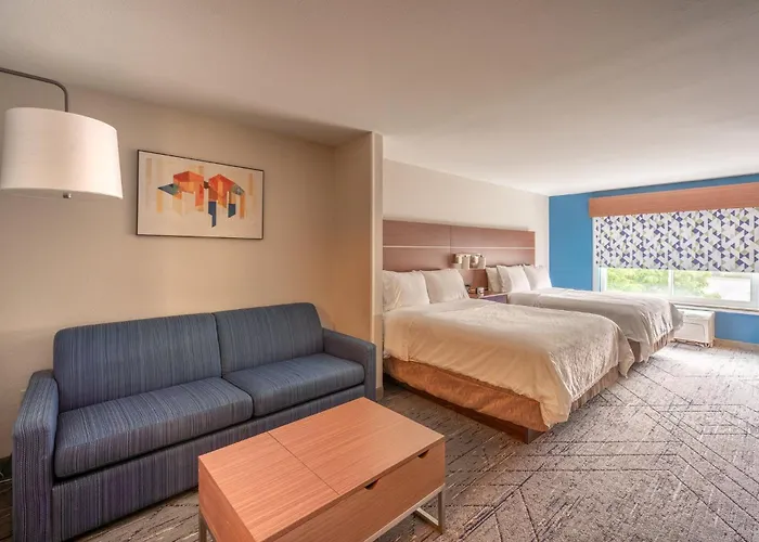 Holiday Inn Express Hotel & Suites Lake Zurich-Barrington By Ihg