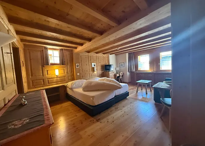 Hotel Chasa Sofia Scuol