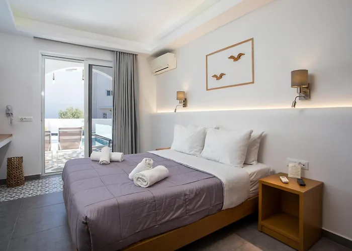 Alexander Studios & Suites - Adults Only