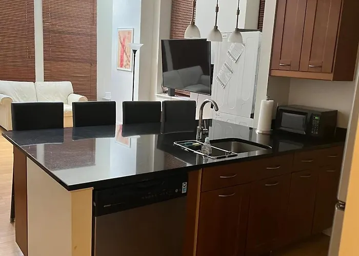 Full Loft Apartment Near Omni Hotel