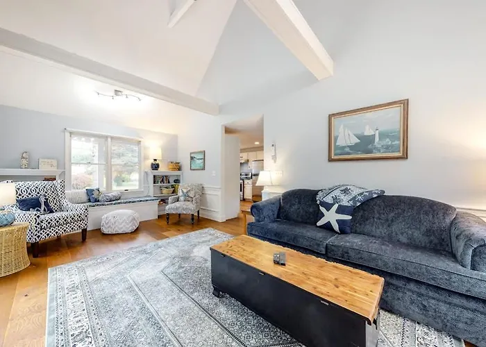 Ferry Harbor Cottage