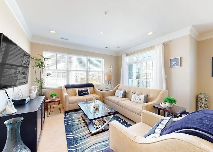 Grande At Canal Pointe - 37696 Ulster Dr, Unit #12