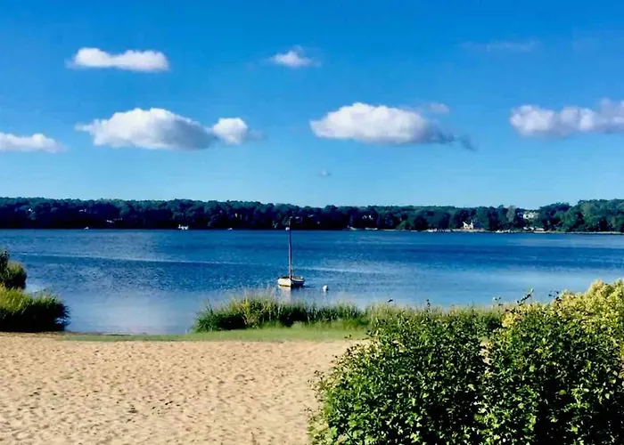 Dennis Beach House - Walk To Beach - Pet Friendly