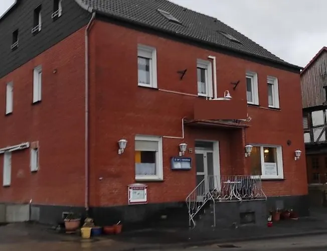 Ferien-u. Monteurwohnung ganze Unterkunft in Schieder- Schwalenberg