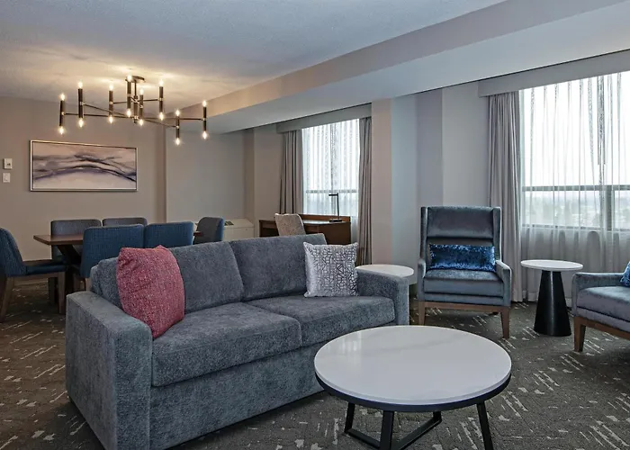 Doubletree By Hilton West Edmonton