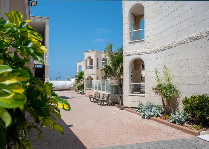 Naveh Tamar - Mehadrin Kosher Suitable For Ultra-Orthodox Guests