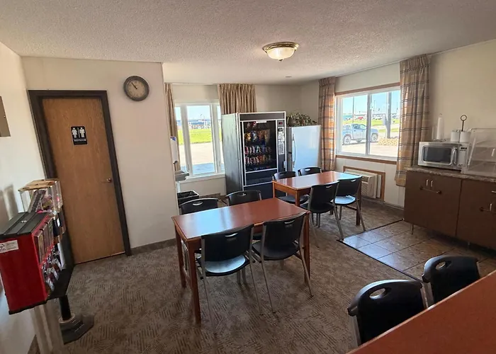 East Grand Inn Grand Forks Nd I 29