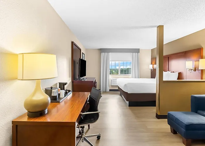 Comfort Suites Grayslake Near Libertyville North