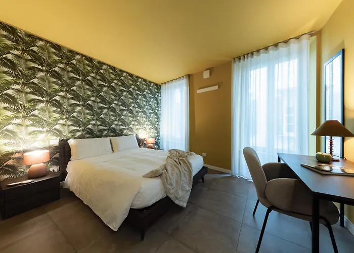 Rego Apartments San Tomaso - Boutique Aparthotel With Some Off-Site Apartments In A Charming Historic District Close To Upper Town
