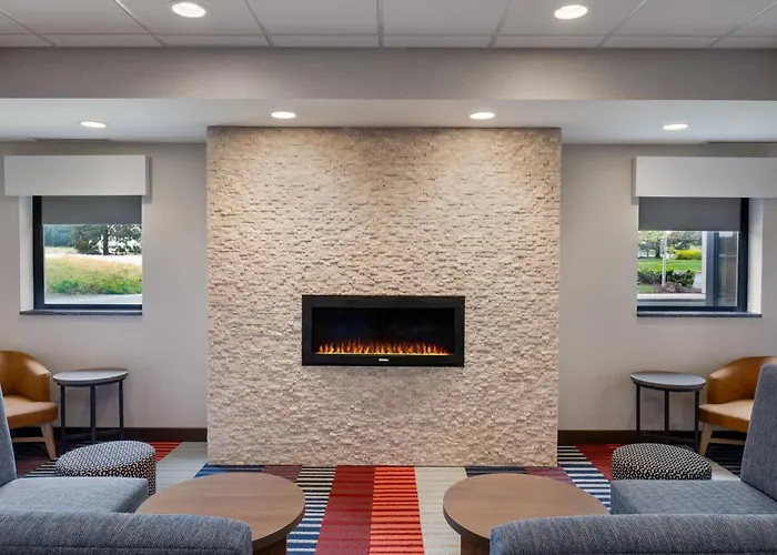 Garner Hotel Wadsworth By Ihg