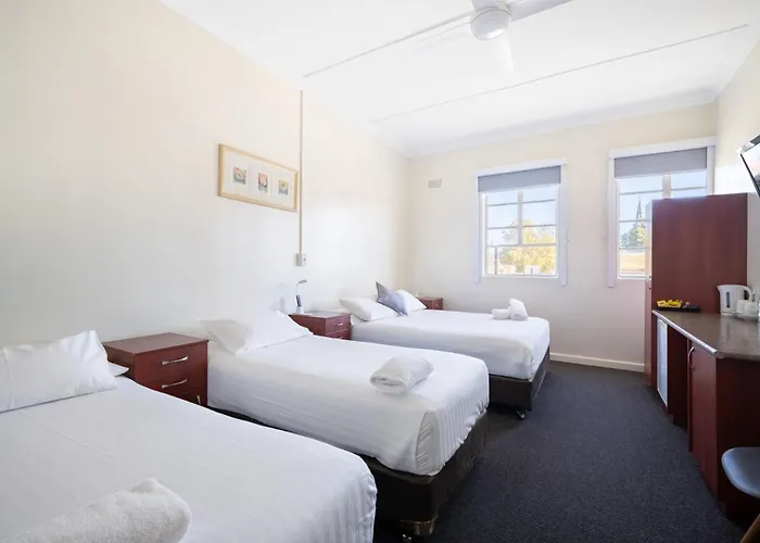 Knickerbocker Hotel