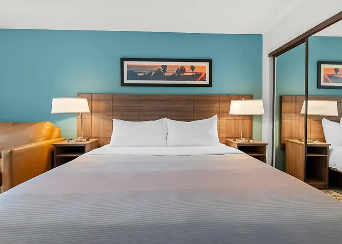 Quality Inn & Suites Hermosa Beach