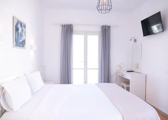 Avra Pension