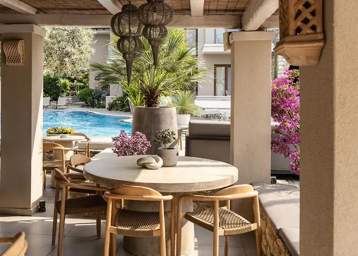 Nikoleta Hotel And Villas
