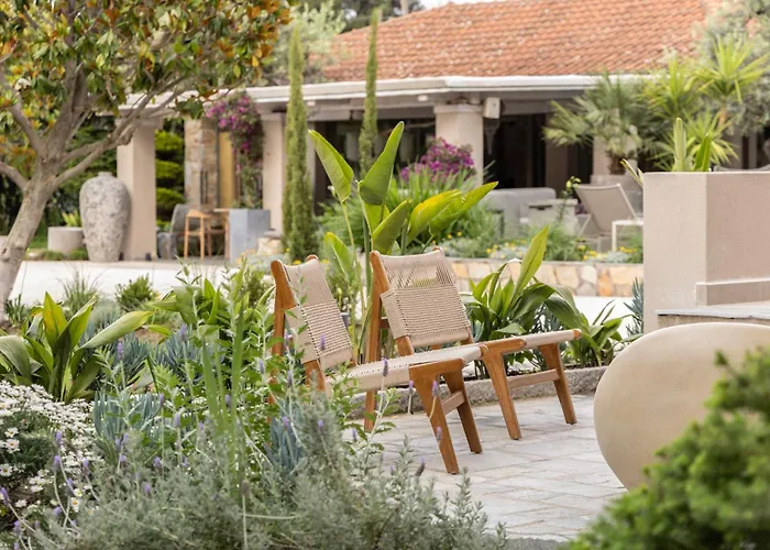 Nikoleta Hotel And Villas