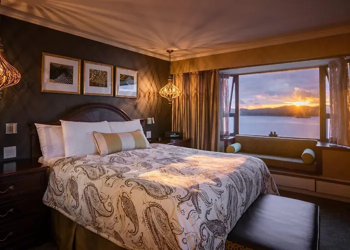Crest Hotel