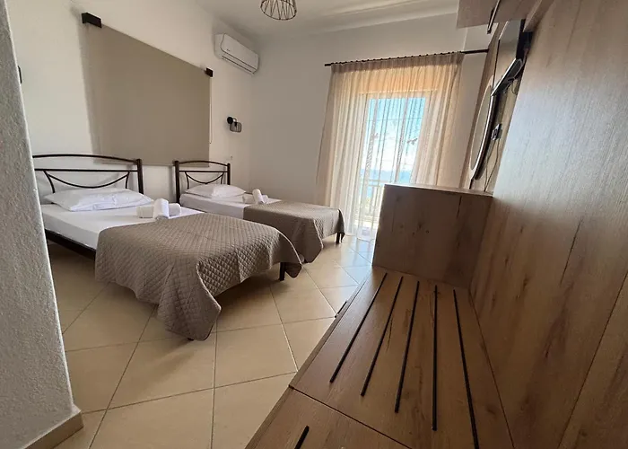 Hotel Avra